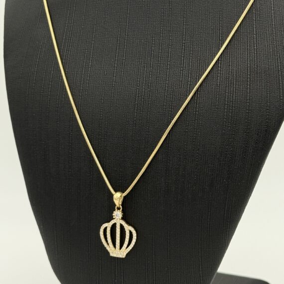 Prachtige 14 karaat ketting met kroon hanger 45 cm